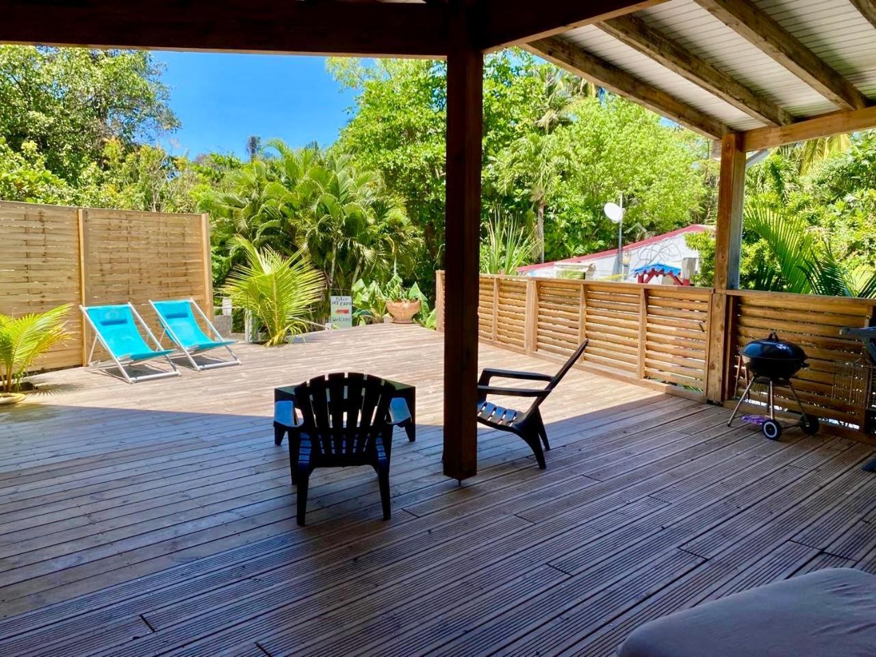 Charmant Bungalow Tout Confort Climatise - Terrasse Et Acces Plage ! Deshaies Exteriér fotografie