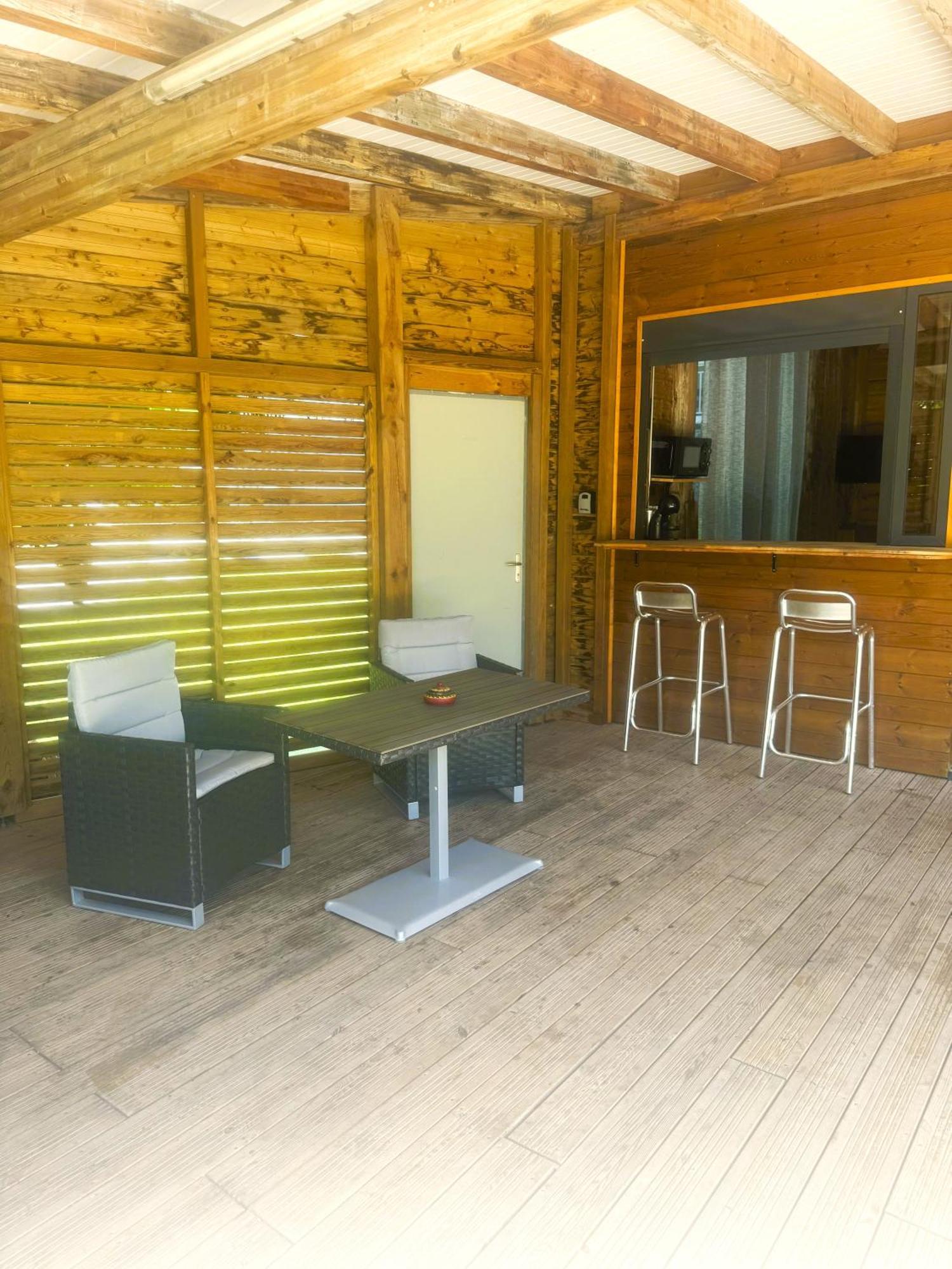 Charmant Bungalow Tout Confort Climatise - Terrasse Et Acces Plage ! Deshaies Exteriér fotografie